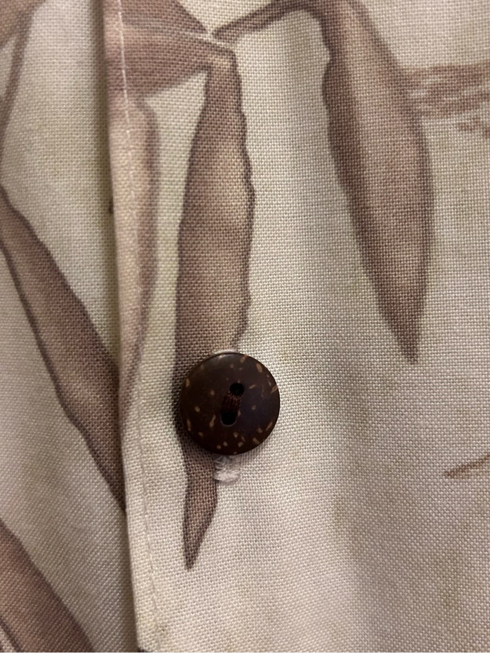 Hilo Hattie Cream and Brown Tropical Bamboo Leaf Button-Down Shirt